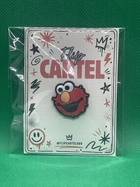 Sesame Street Elmo PVC Rubber Hat Pin Lapel Backpack Collectible